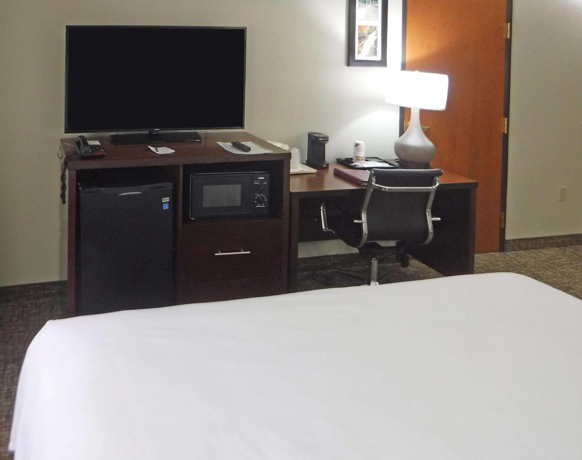 Comfort Inn New River Oak Hill Екстериор снимка