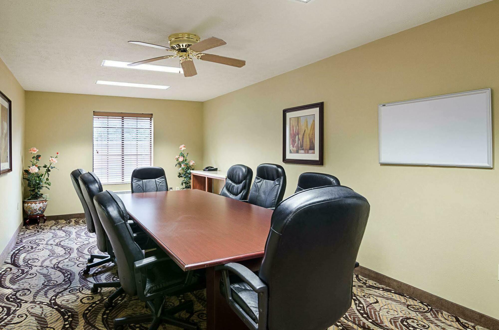 Comfort Inn New River Oak Hill Екстериор снимка